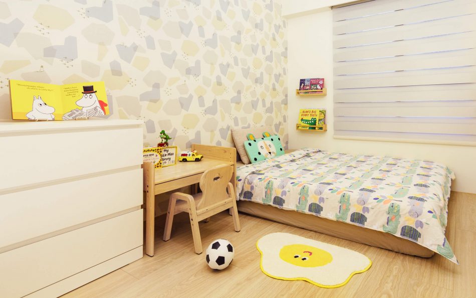 How to Pick Blinds for a Child's Bedroom