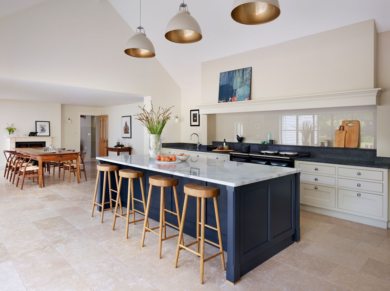 Kitchen Design: What Makes the Design Features of a Traditional British Kitchen So Unique?